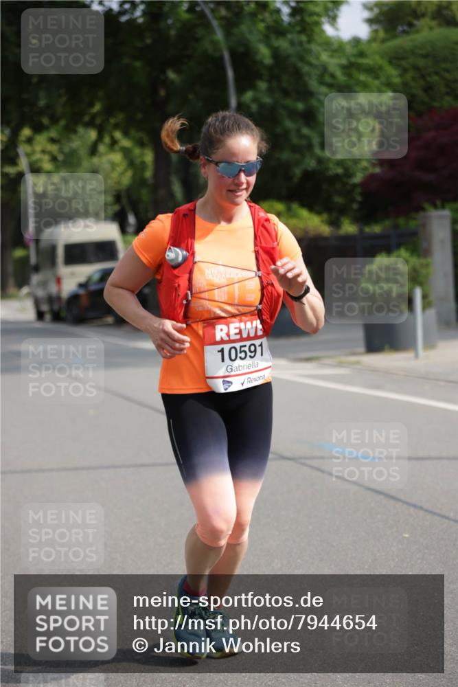 15.06.2025 - REWE Women's Run Jannik Wohlers http://msf.ph/oto/7944654 15.06.2025 08:47:46 Laufen 18, 37, 10591 meine-sportfotos.de
