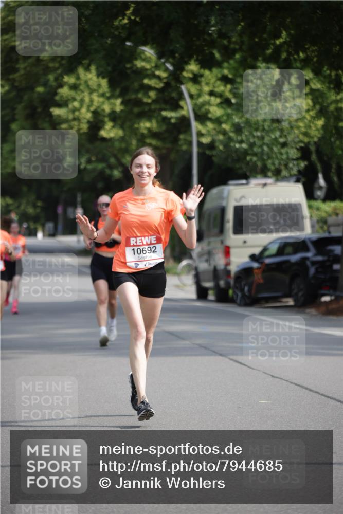 15.06.2025 - REWE Women's Run Jannik Wohlers http://msf.ph/oto/7944685 15.06.2025 08:47:51 Laufen 10692 meine-sportfotos.de