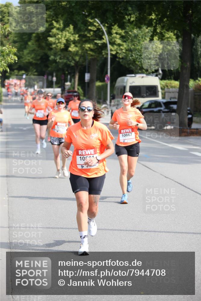 15.06.2025 - REWE Women's Run Jannik Wohlers http://msf.ph/oto/7944708 15.06.2025 09:43:52 Laufen 10192, 21, 1051, 10667 meine-sportfotos.de