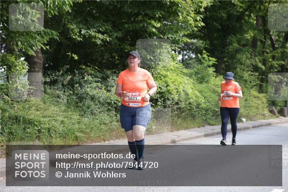 15.06.2025 - REWE Women's Run Jannik Wohlers http://msf.ph/oto/7944720 15.06.2025 10:18:04 Laufen 5671, 548 meine-sportfotos.de