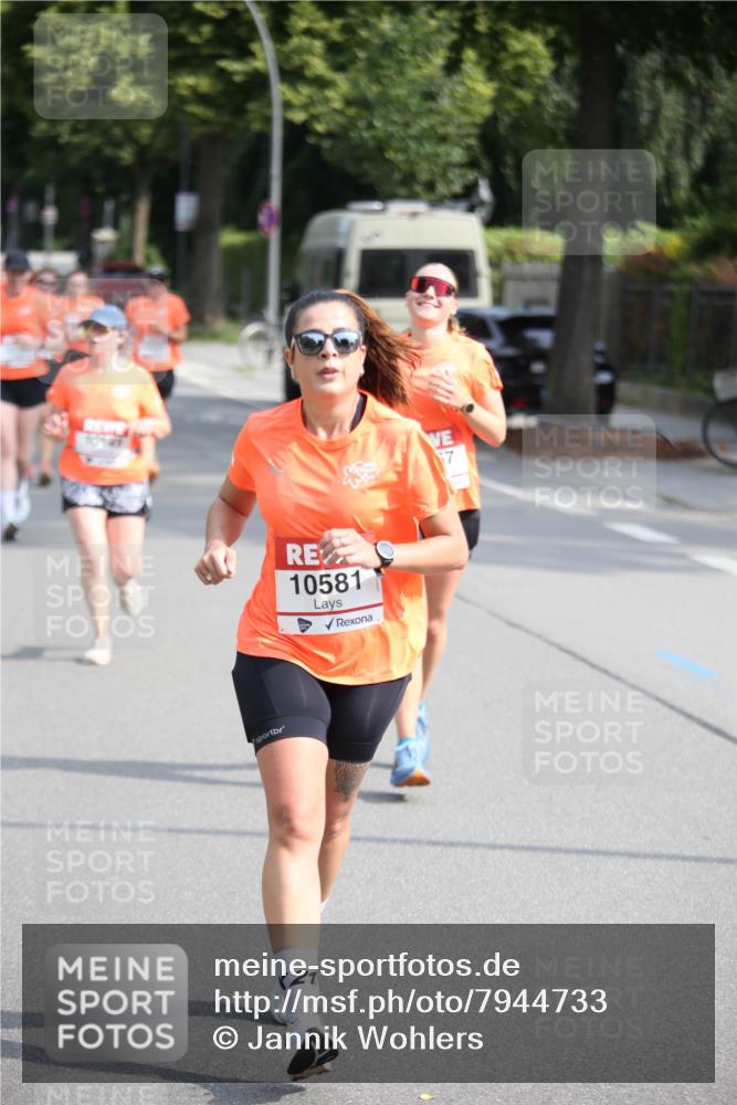 15.06.2025 - REWE Women's Run Jannik Wohlers http://msf.ph/oto/7944733 15.06.2025 09:43:53 Laufen 10, 21, 10581, 67 meine-sportfotos.de