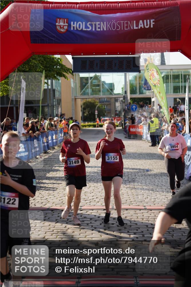 13.06.2025 - Holstenköstenlauf Felixshl http://msf.ph/oto/7944770 13.06.2025 18:10:09 Laufen 2932, 2938, 3122, 3155, 3954 meine-sportfotos.de