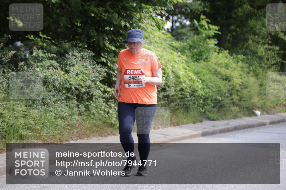 15.06.2025 - REWE Women's Run Jannik Wohlers http://msf.ph/oto/7944771 15.06.2025 10:18:08 Laufen 548 meine-sportfotos.de