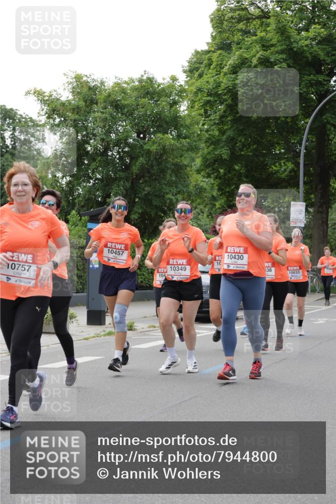 15.06.2025 - REWE Women's Run Jannik Wohlers http://msf.ph/oto/7944800 15.06.2025 08:29:32 Laufen 10757, 10457, 10349, 104, 10430, 10, 638, 10833 meine-sportfotos.de