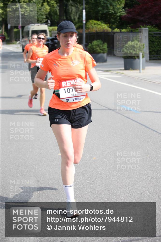 15.06.2025 - REWE Women's Run Jannik Wohlers http://msf.ph/oto/7944812 15.06.2025 09:43:59 Laufen 107 meine-sportfotos.de