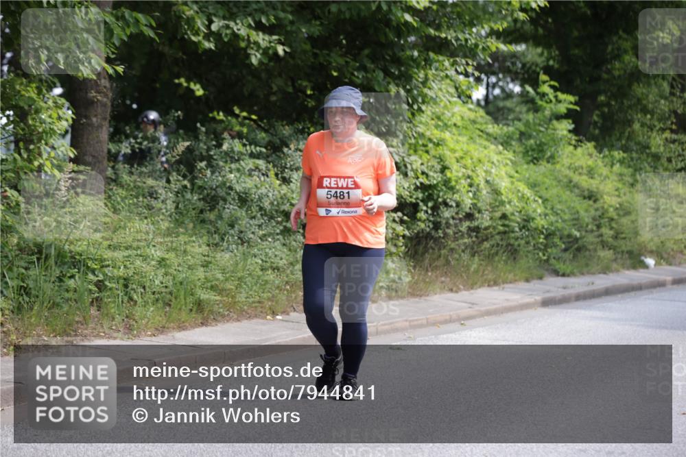 15.06.2025 - REWE Women's Run Jannik Wohlers http://msf.ph/oto/7944841 15.06.2025 10:18:09 Laufen 3, 5481 meine-sportfotos.de