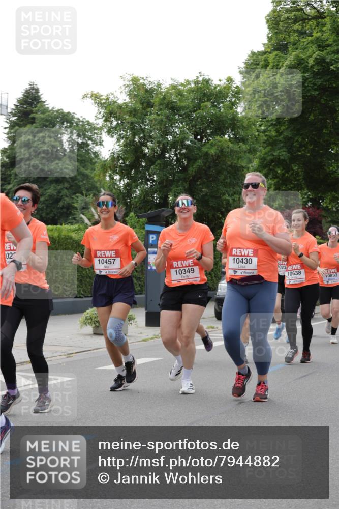 15.06.2025 - REWE Women's Run Jannik Wohlers http://msf.ph/oto/7944882 15.06.2025 08:29:32 Laufen 02, 10457, 10349, 10430, 023, 10638, 10833 meine-sportfotos.de