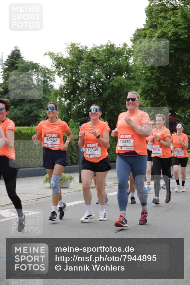 15.06.2025 - REWE Women's Run Jannik Wohlers http://msf.ph/oto/7944895 15.06.2025 08:29:33 Laufen 10457, 10349, 10430, 1023, 10638, 10833 meine-sportfotos.de