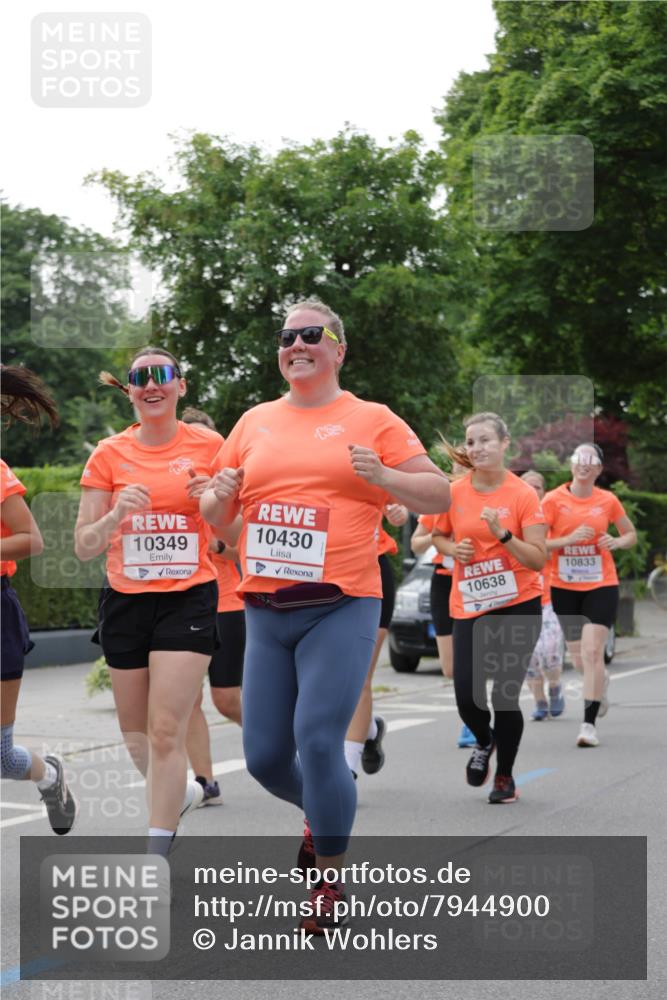 15.06.2025 - REWE Women's Run Jannik Wohlers http://msf.ph/oto/7944900 15.06.2025 08:29:33 Laufen 10349, 10430, 10638, 10833 meine-sportfotos.de