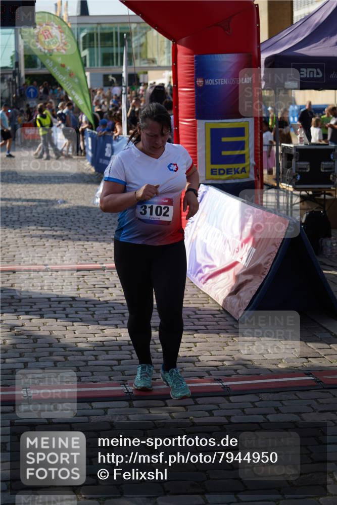 13.06.2025 - Holstenköstenlauf Felixshl http://msf.ph/oto/7944950 13.06.2025 18:10:31 Laufen 2921, 3102 meine-sportfotos.de