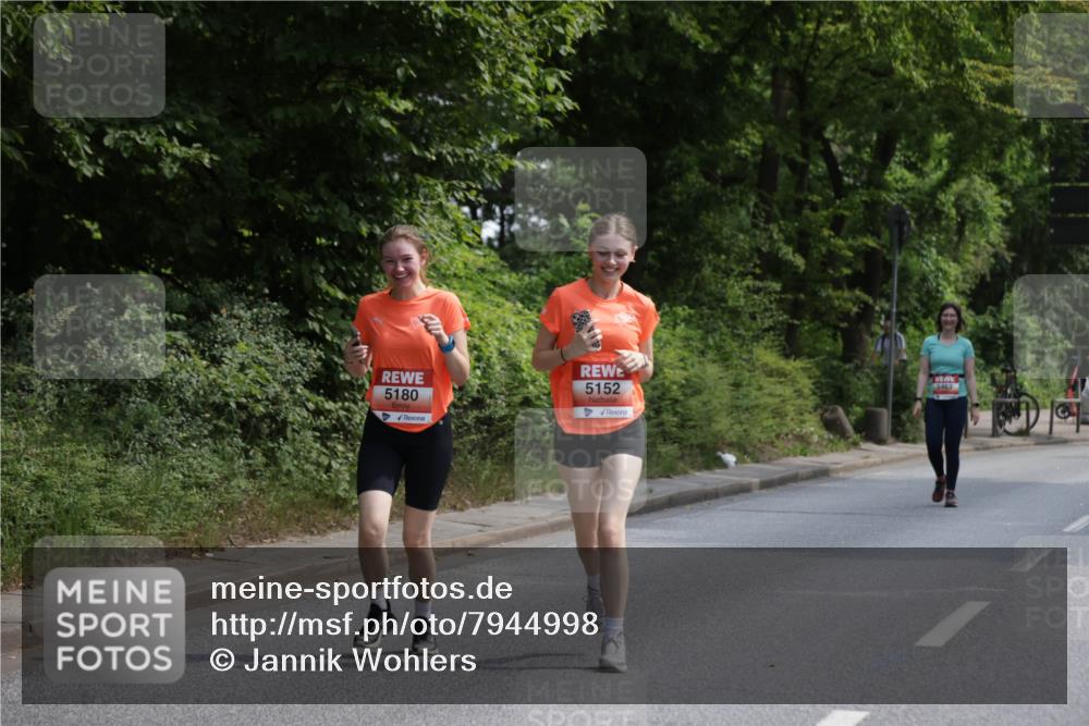 15.06.2025 - REWE Women's Run Jannik Wohlers http://msf.ph/oto/7944998 15.06.2025 10:18:21 Laufen 5180, 5152, 5463 meine-sportfotos.de