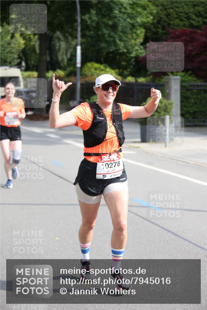 15.06.2025 - REWE Women's Run Jannik Wohlers http://msf.ph/oto/7945016 15.06.2025 09:44:03 Laufen 10278 meine-sportfotos.de