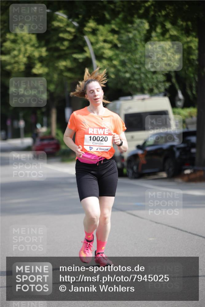 15.06.2025 - REWE Women's Run Jannik Wohlers http://msf.ph/oto/7945025 15.06.2025 08:48:00 Laufen 10020 meine-sportfotos.de