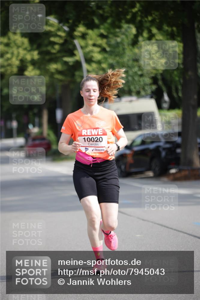 15.06.2025 - REWE Women's Run Jannik Wohlers http://msf.ph/oto/7945043 15.06.2025 08:48:01 Laufen 10020 meine-sportfotos.de