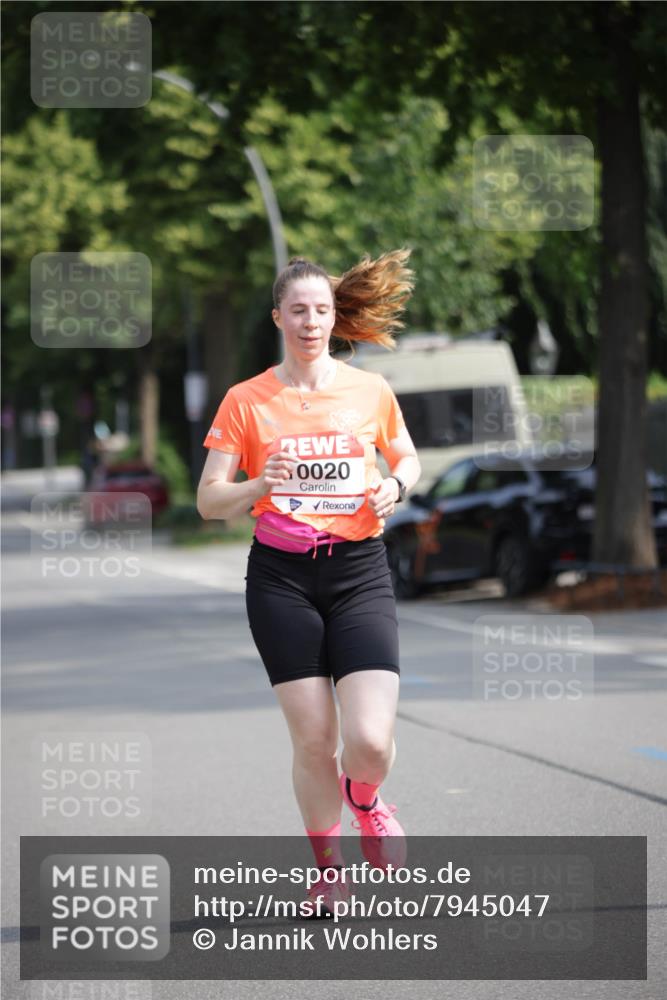 15.06.2025 - REWE Women's Run Jannik Wohlers http://msf.ph/oto/7945047 15.06.2025 08:48:01 Laufen 0020 meine-sportfotos.de