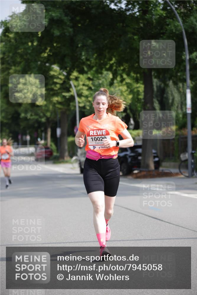 15.06.2025 - REWE Women's Run Jannik Wohlers http://msf.ph/oto/7945058 15.06.2025 08:48:01 Laufen 10020 meine-sportfotos.de