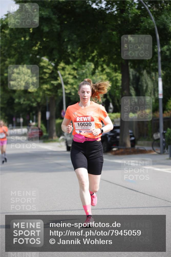 15.06.2025 - REWE Women's Run Jannik Wohlers http://msf.ph/oto/7945059 15.06.2025 08:48:01 Laufen 10020 meine-sportfotos.de