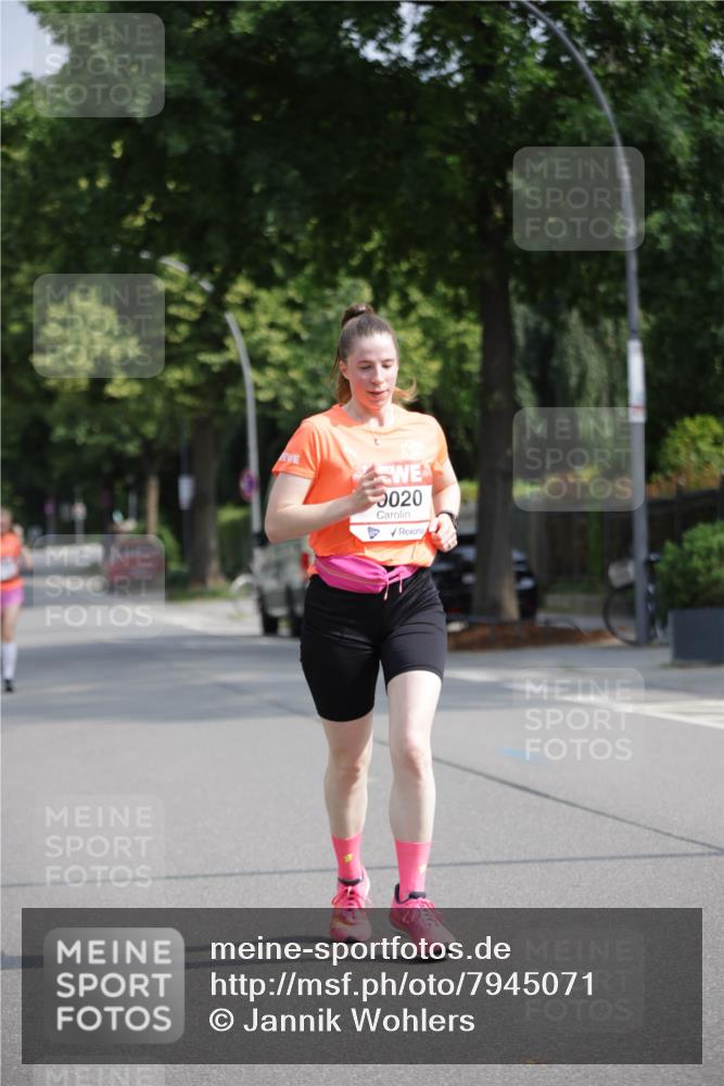 15.06.2025 - REWE Women's Run Jannik Wohlers http://msf.ph/oto/7945071 15.06.2025 08:48:01 Laufen 020 meine-sportfotos.de