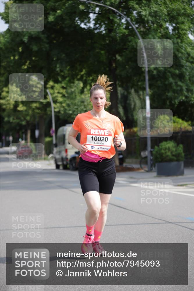 15.06.2025 - REWE Women's Run Jannik Wohlers http://msf.ph/oto/7945093 15.06.2025 08:48:02 Laufen 10020 meine-sportfotos.de