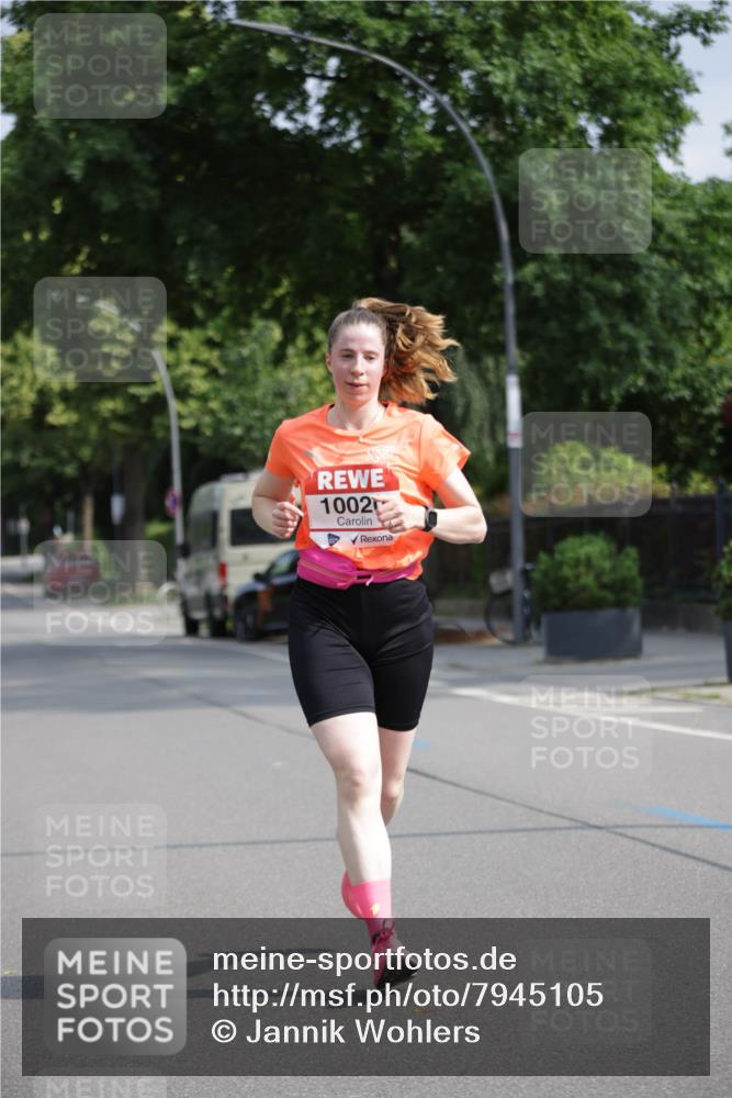 15.06.2025 - REWE Women's Run Jannik Wohlers http://msf.ph/oto/7945105 15.06.2025 08:48:02 Laufen 412, 4, 1002 meine-sportfotos.de