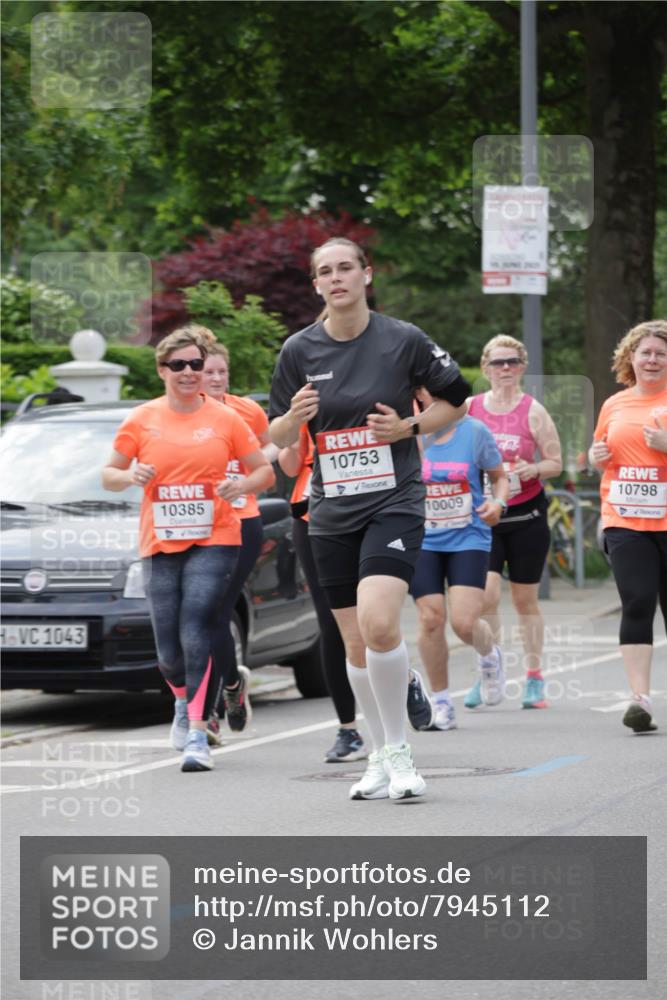 15.06.2025 - REWE Women's Run Jannik Wohlers http://msf.ph/oto/7945112 15.06.2025 08:29:37 Laufen 1043, 10385, 10753, 10009, 10798 meine-sportfotos.de