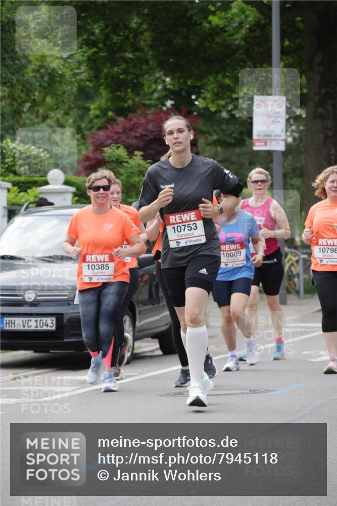15.06.2025 - REWE Women's Run Jannik Wohlers http://msf.ph/oto/7945118 15.06.2025 08:29:37 Laufen 1043, 10385, 10753, 10009, 10798 meine-sportfotos.de