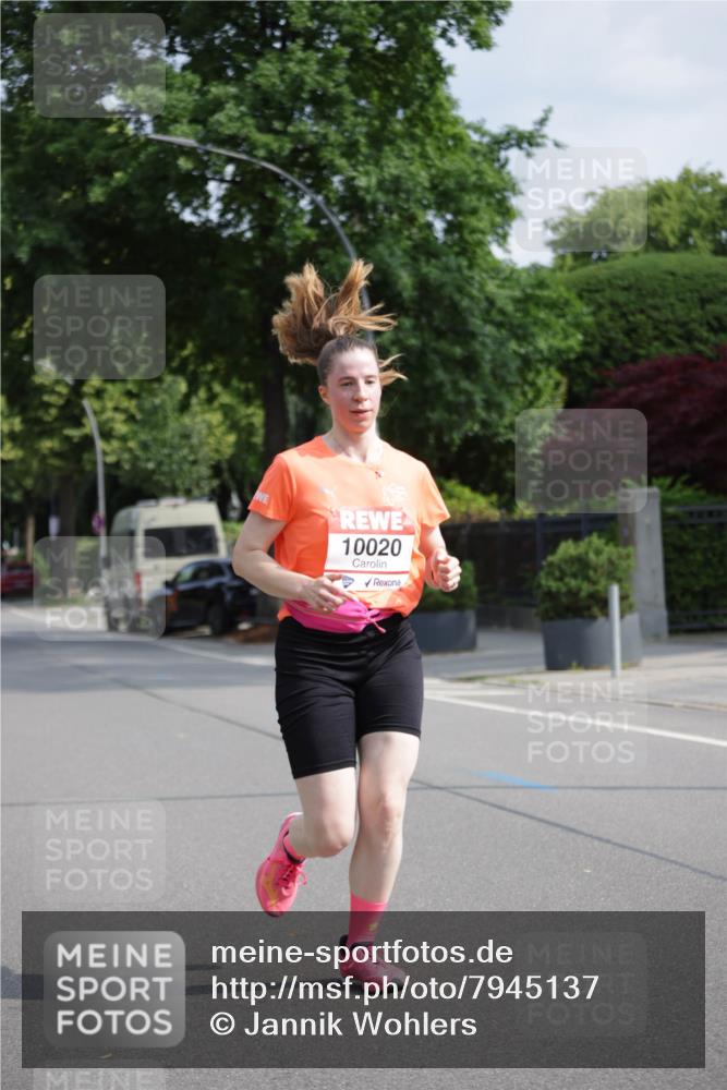 15.06.2025 - REWE Women's Run Jannik Wohlers http://msf.ph/oto/7945137 15.06.2025 08:48:02 Laufen 10020 meine-sportfotos.de