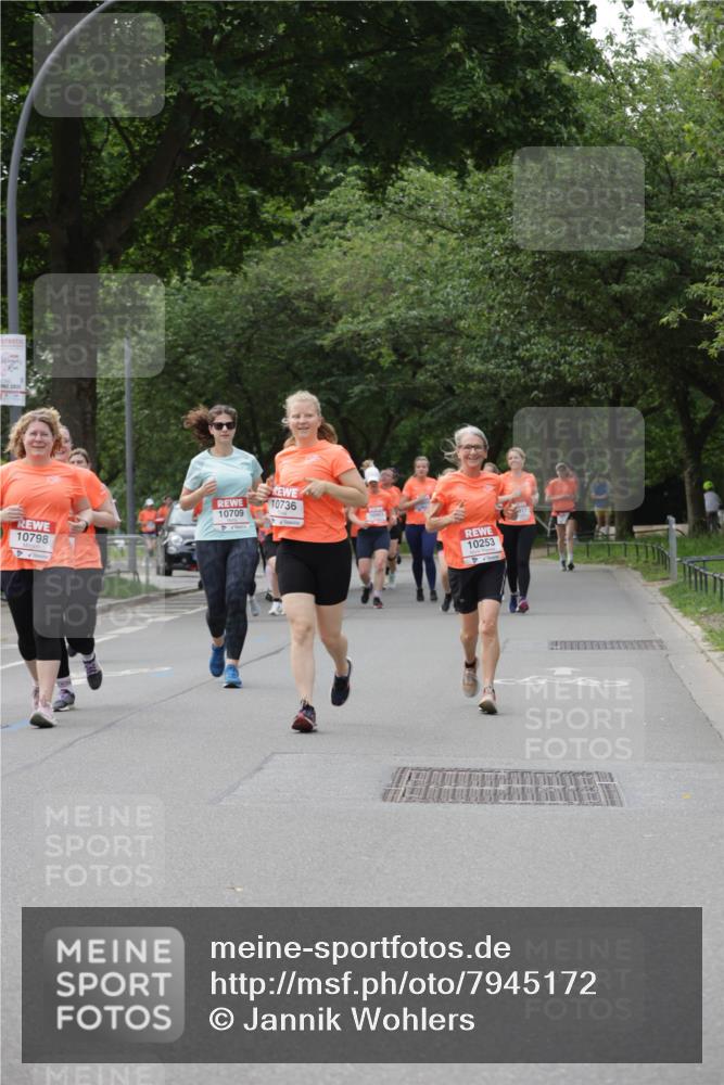 15.06.2025 - REWE Women's Run Jannik Wohlers http://msf.ph/oto/7945172 15.06.2025 08:29:38 Laufen 10798, 10709, 10253 meine-sportfotos.de