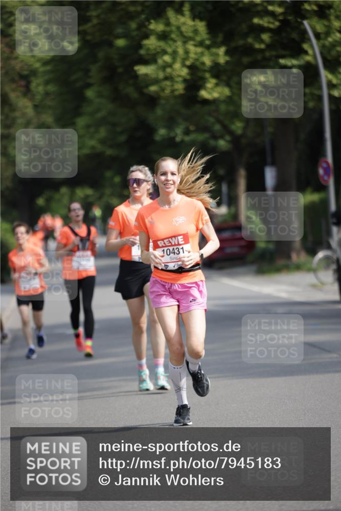 15.06.2025 - REWE Women's Run Jannik Wohlers http://msf.ph/oto/7945183 15.06.2025 08:48:06 Laufen 10431 meine-sportfotos.de