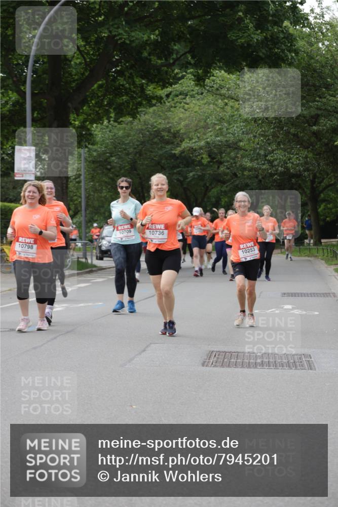 15.06.2025 - REWE Women's Run Jannik Wohlers http://msf.ph/oto/7945201 15.06.2025 08:29:38 Laufen 10709, 10736, 10798, 10253 meine-sportfotos.de
