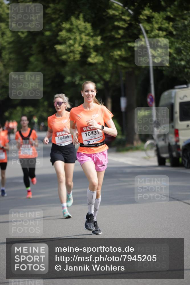 15.06.2025 - REWE Women's Run Jannik Wohlers http://msf.ph/oto/7945205 15.06.2025 08:48:06 Laufen 10495, 10431 meine-sportfotos.de