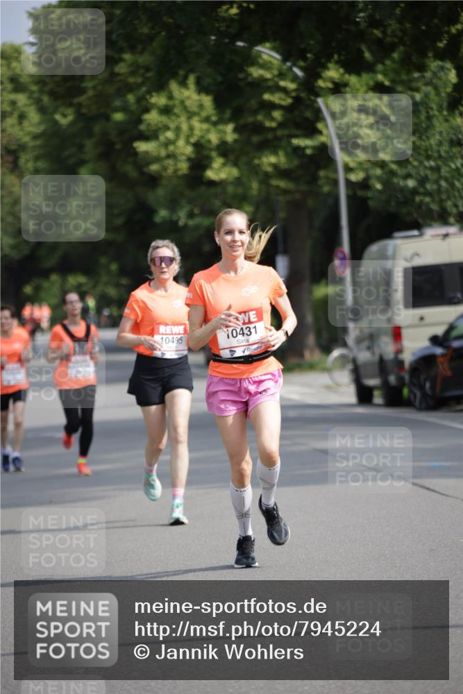 15.06.2025 - REWE Women's Run Jannik Wohlers http://msf.ph/oto/7945224 15.06.2025 08:48:06 Laufen 10495, 10431 meine-sportfotos.de