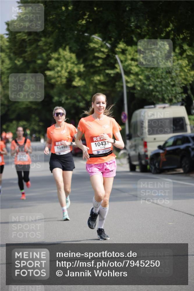 15.06.2025 - REWE Women's Run Jannik Wohlers http://msf.ph/oto/7945250 15.06.2025 08:48:07 Laufen 10495, 10431 meine-sportfotos.de