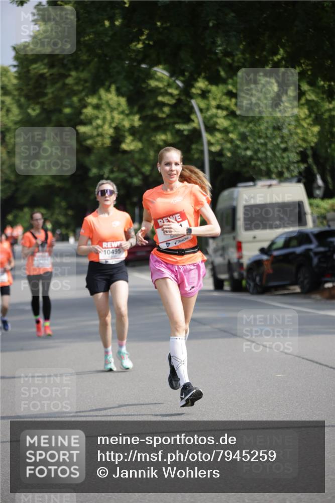 15.06.2025 - REWE Women's Run Jannik Wohlers http://msf.ph/oto/7945259 15.06.2025 08:48:07 Laufen 10495 meine-sportfotos.de