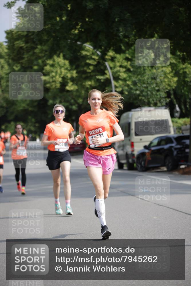 15.06.2025 - REWE Women's Run Jannik Wohlers http://msf.ph/oto/7945262 15.06.2025 08:48:07 Laufen 0495 meine-sportfotos.de