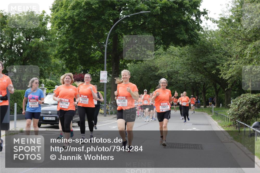 15.06.2025 - REWE Women's Run Jannik Wohlers http://msf.ph/oto/7945284 15.06.2025 08:29:40 Laufen 10292, 10736, 10253, 10798, 10009, 1043 meine-sportfotos.de