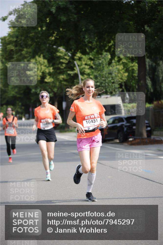 15.06.2025 - REWE Women's Run Jannik Wohlers http://msf.ph/oto/7945297 15.06.2025 08:48:07 Laufen 10431 meine-sportfotos.de