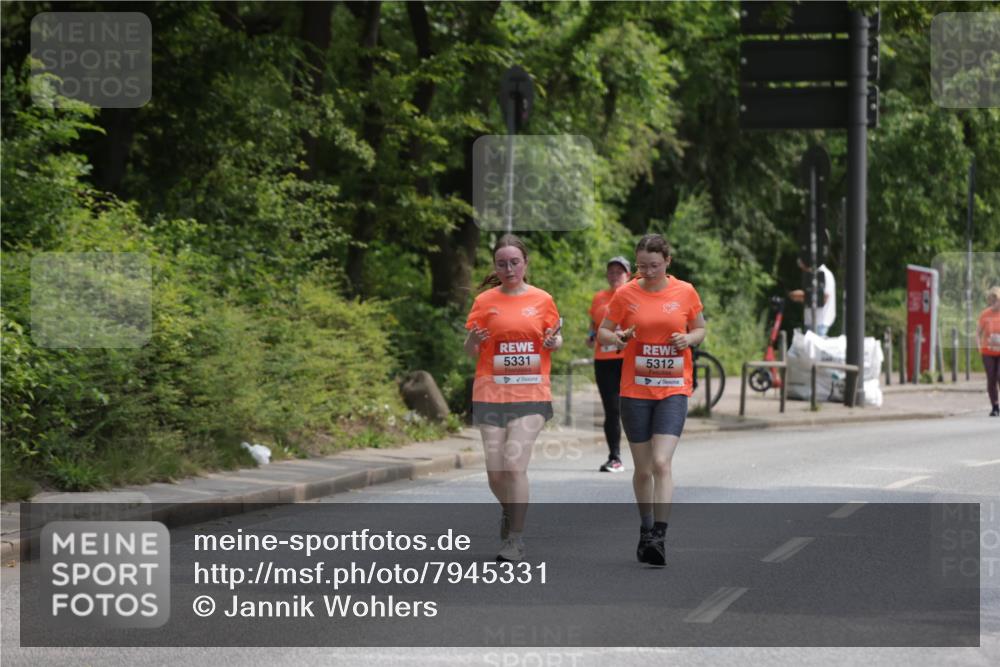 15.06.2025 - REWE Women's Run Jannik Wohlers http://msf.ph/oto/7945331 15.06.2025 10:18:32 Laufen 5331, 5312 meine-sportfotos.de