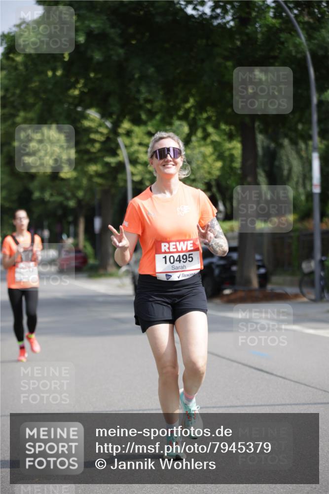 15.06.2025 - REWE Women's Run Jannik Wohlers http://msf.ph/oto/7945379 15.06.2025 08:48:09 Laufen 10495 meine-sportfotos.de