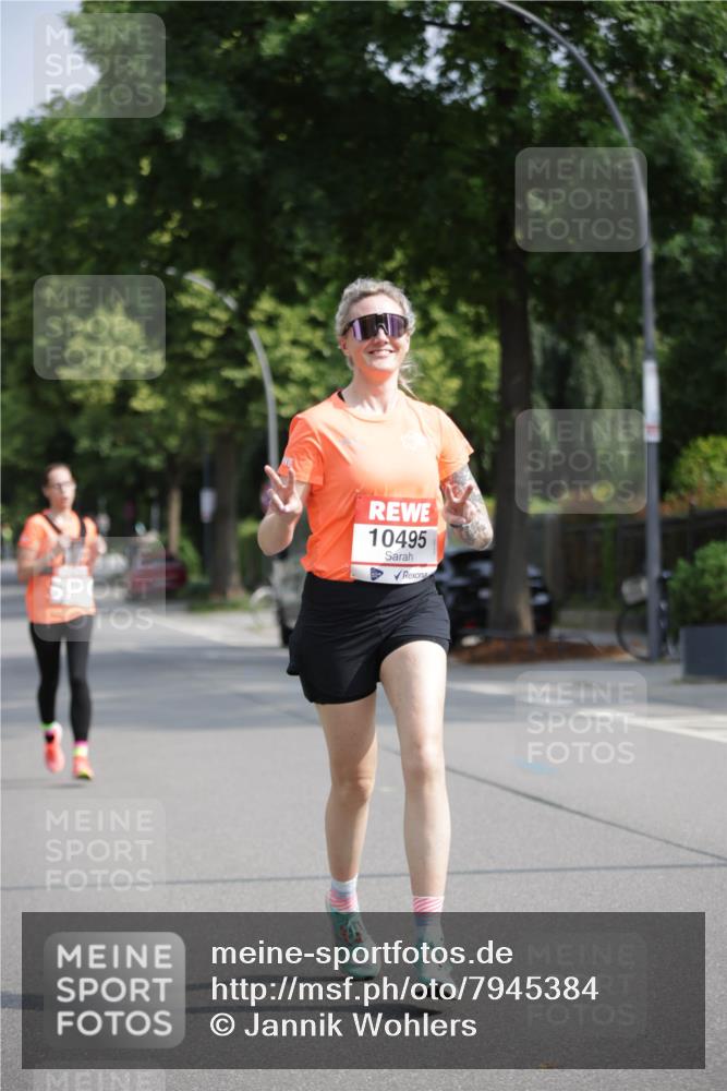 15.06.2025 - REWE Women's Run Jannik Wohlers http://msf.ph/oto/7945384 15.06.2025 08:48:10 Laufen 10495 meine-sportfotos.de