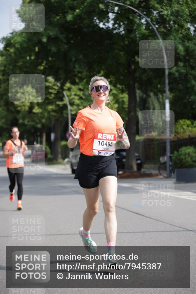 15.06.2025 - REWE Women's Run Jannik Wohlers http://msf.ph/oto/7945387 15.06.2025 08:48:10 Laufen 10495 meine-sportfotos.de
