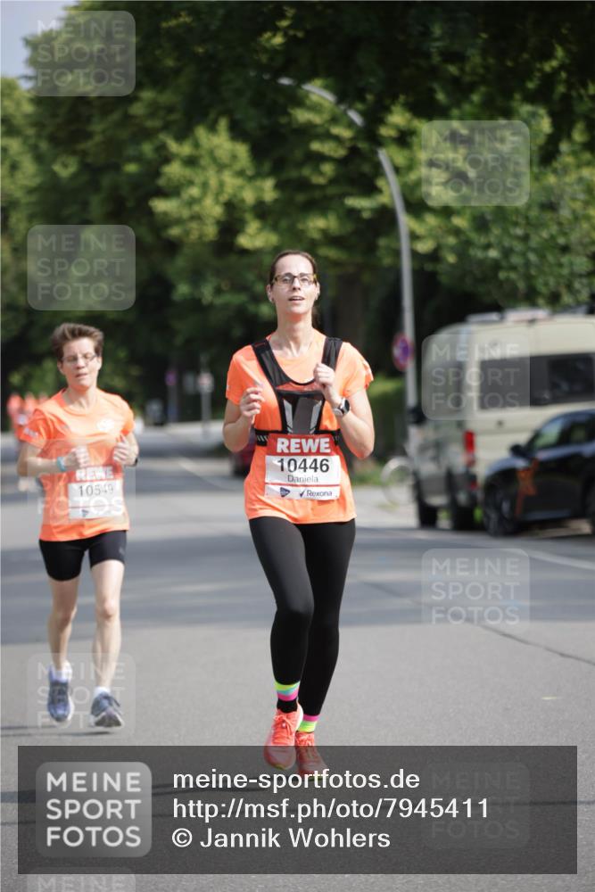 15.06.2025 - REWE Women's Run Jannik Wohlers http://msf.ph/oto/7945411 15.06.2025 08:48:11 Laufen 10549, 10446 meine-sportfotos.de