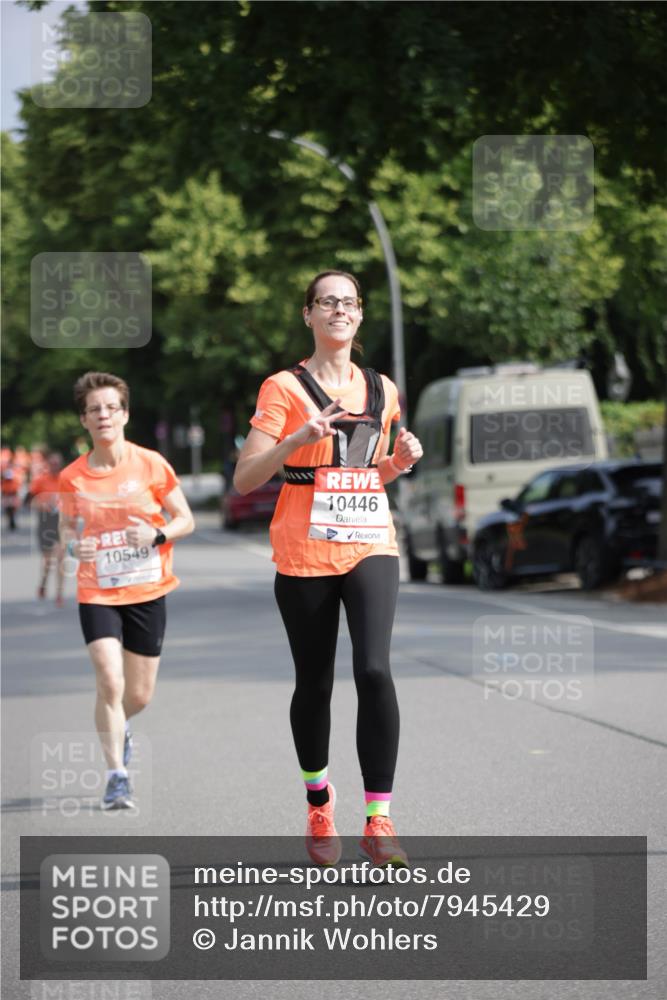 15.06.2025 - REWE Women's Run Jannik Wohlers http://msf.ph/oto/7945429 15.06.2025 08:48:12 Laufen 10549, 10446 meine-sportfotos.de