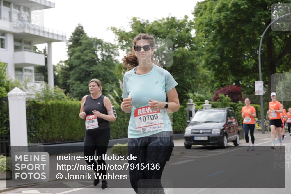15.06.2025 - REWE Women's Run Jannik Wohlers http://msf.ph/oto/7945436 15.06.2025 08:29:44 Laufen 10536, 10709, 1043 meine-sportfotos.de