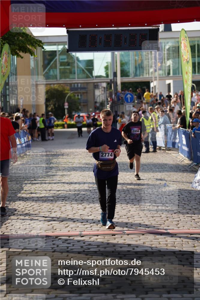 13.06.2025 - Holstenköstenlauf Felixshl http://msf.ph/oto/7945453 13.06.2025 18:11:37 Laufen 2956 meine-sportfotos.de
