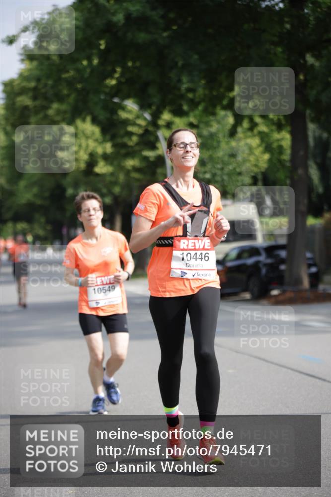 15.06.2025 - REWE Women's Run Jannik Wohlers http://msf.ph/oto/7945471 15.06.2025 08:48:12 Laufen 10549, 10446 meine-sportfotos.de