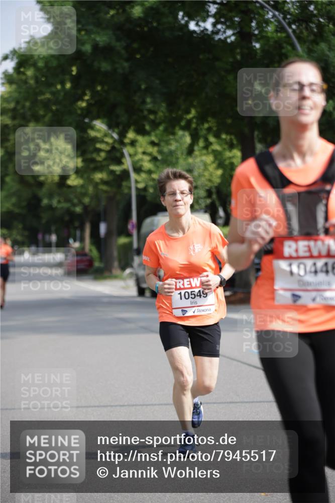 15.06.2025 - REWE Women's Run Jannik Wohlers http://msf.ph/oto/7945517 15.06.2025 08:48:13 Laufen 10545, 10446 meine-sportfotos.de