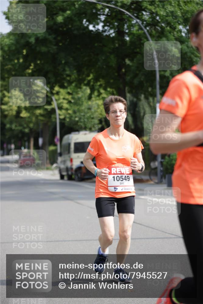 15.06.2025 - REWE Women's Run Jannik Wohlers http://msf.ph/oto/7945527 15.06.2025 08:48:14 Laufen 10549 meine-sportfotos.de