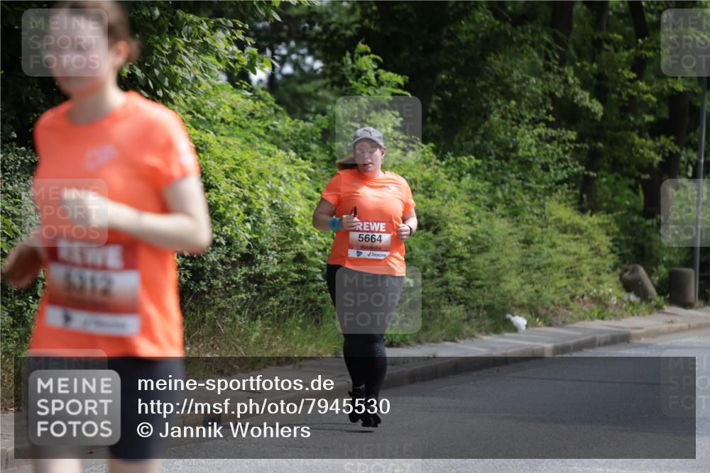 15.06.2025 - REWE Women's Run Jannik Wohlers http://msf.ph/oto/7945530 15.06.2025 10:18:41 Laufen 4312, 5664 meine-sportfotos.de