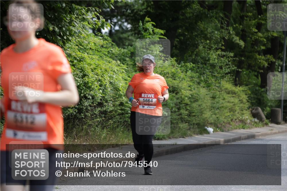 15.06.2025 - REWE Women's Run Jannik Wohlers http://msf.ph/oto/7945540 15.06.2025 10:18:41 Laufen 4312, 5664 meine-sportfotos.de